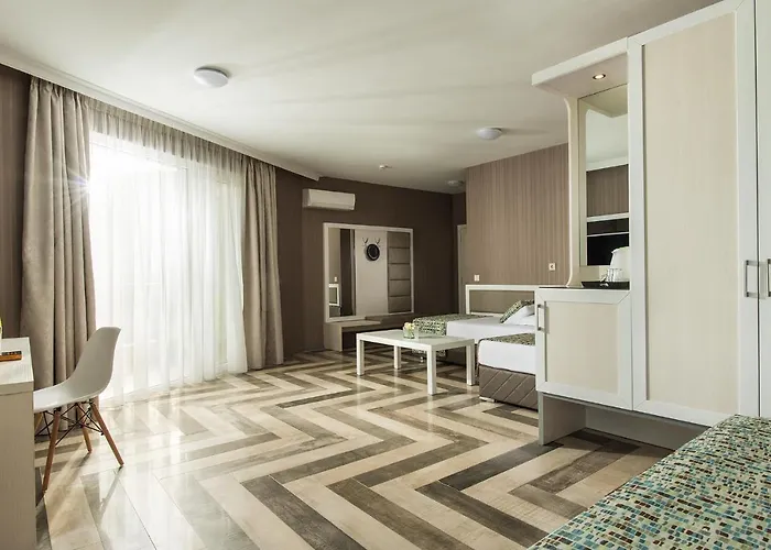 Marina White Sands Hotel